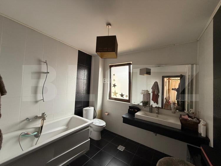 Casa P+1+M cu piscina si 1057 mp de teren, pozitionata inedit - 12