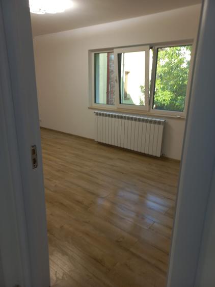 Etaj de 70mp in cladire de birouri