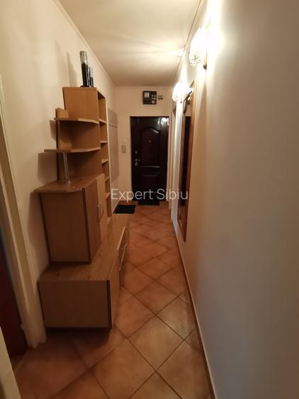 INCHIRIEZ apartament 2 camere decomandat,zona Strand - 10
