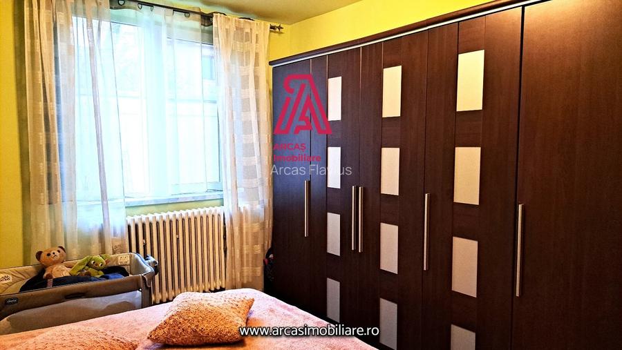 Vila de vanzare 260 mp-garaj-Str Negoi! - 3