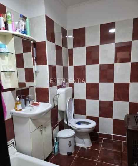 Apartament -4 camere - semidecomandat - Berceni - 16