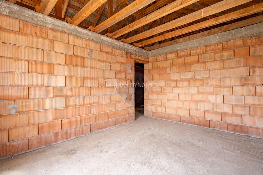 Casă / Vilă nouă de vânzare, la roșu, 5 camere, 225mp, Fântânele, Arad - 16