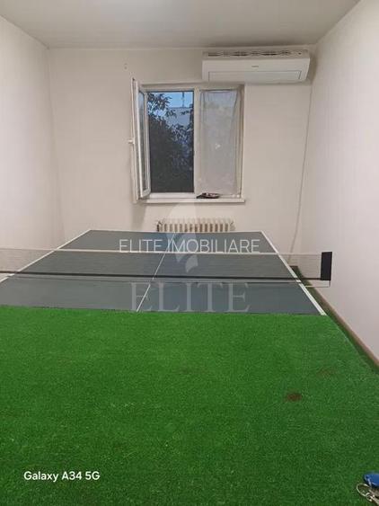 Apartament 4 camere în zona STRAZII NEGOIU - 3
