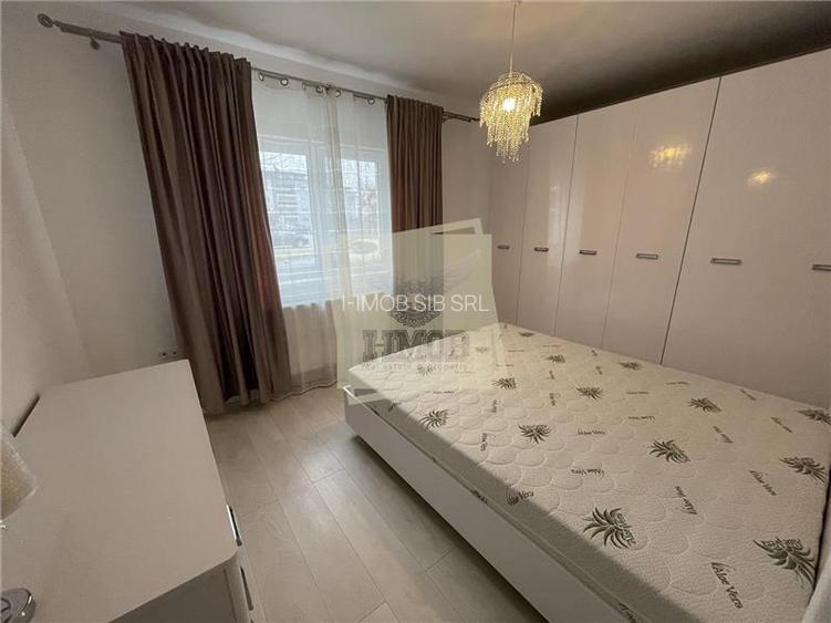 Apartament modern cu 3 camere terasa si 2 parcari in zona Centrala - 5