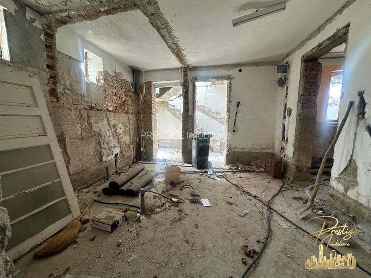 Casa renovabila cu teren generos de 700 mp in zona Garii - Oradea - 13