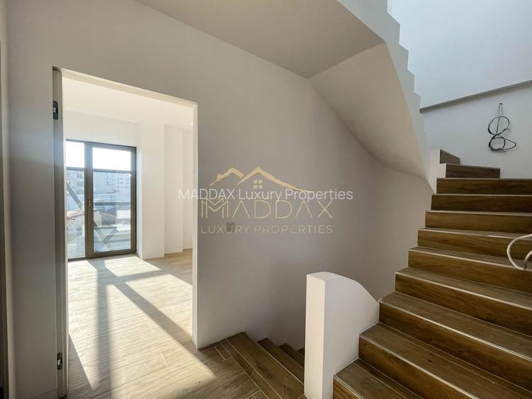 Impressive Penthouse-Triplex ** Green Building***/ 3 parking / Stefan Cel Mare - 22