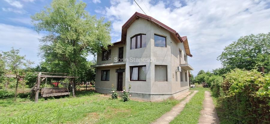 VILA DE VACANTA - Langa Bucuresti - locatie de weekend pentru natura si relaxare - 2