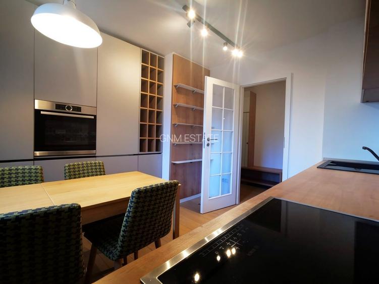 3 Camere et.3/8 Bloc Reabilitat Zona Nerva Traian - 2