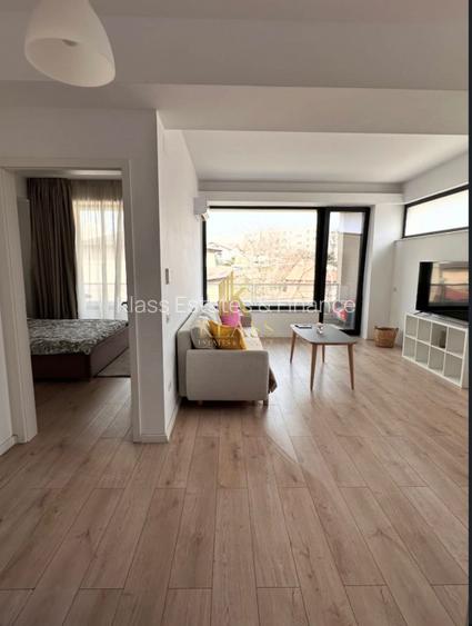 apartament de  inchiriat cu 2 camere in zona Metrou 1 Decembrie 1918 - 9