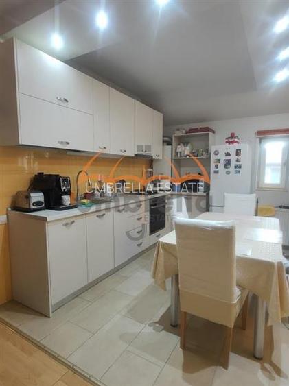 Apartament cu 3 camere, pe 2 niveluri, in Floresti - 4
