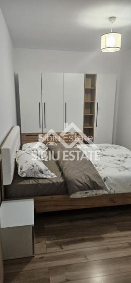 Apartament de inchiriat cu  3 camere,balcon, loc de parcarare, mobilat si utilat - 2