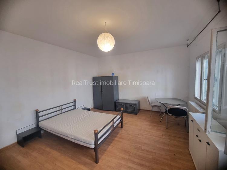 Apartament cu 1 camera, foarte spațios, parter, cladire istorica, zona Traian - 3