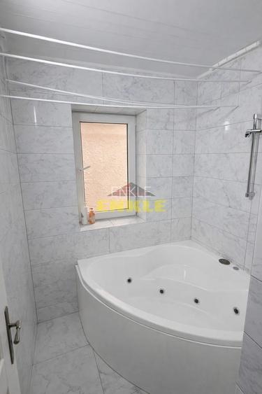 Apartament 4 camere DECOMANDAT – Ultracentral, Bd. Mihai Eminescu - 11