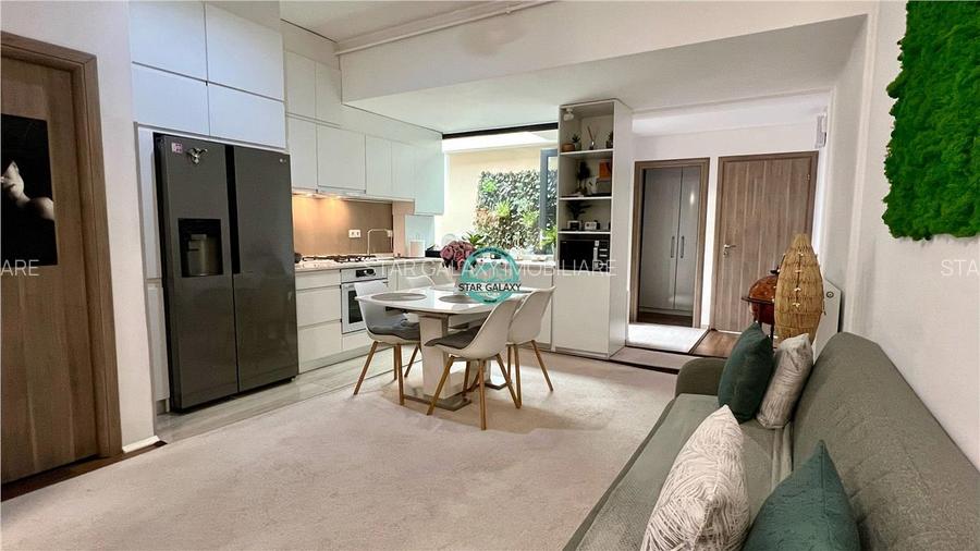 Vand apartament cu 4 camere in Vila, 2 bai, teren privat 114mp, str Papiul Ilari - 3