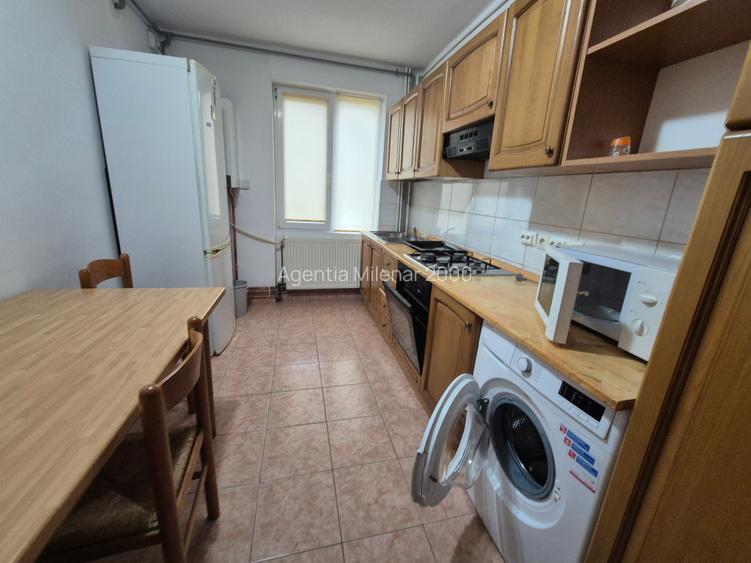 pe frumoasa stradă Aurel-Popovici la 5 minute de Punctele Cardinale și Medicina - 14