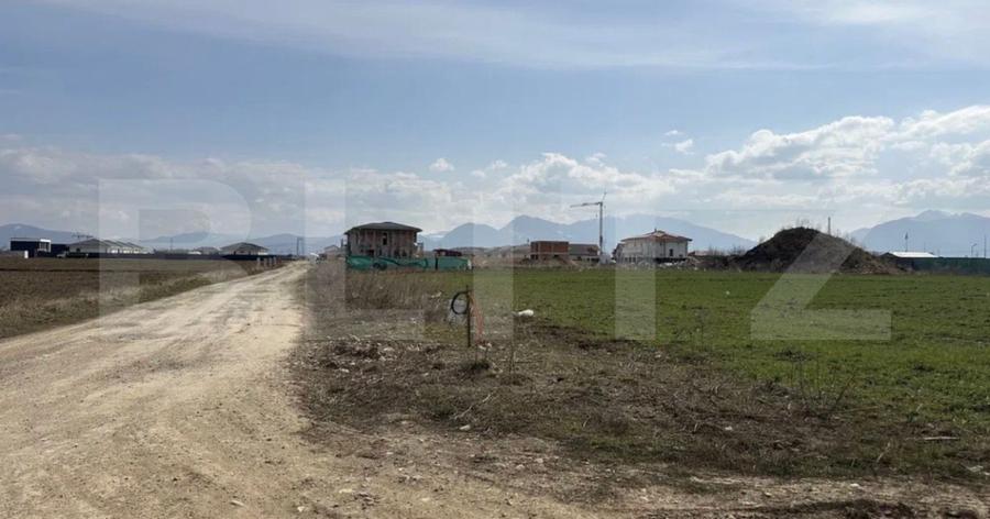 Teren intravilan de vânzare în Hărman – ideal pentru construcție case | 3.840 mp