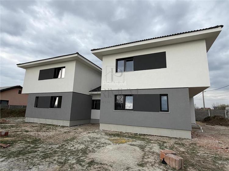 Duplex la asfalt - separat prin camara - 5 camere - 2