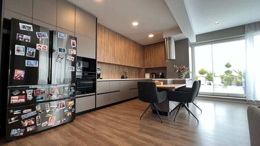 Deasupra tuturor — Penthouse 400 mp cu terasă de 100 mp