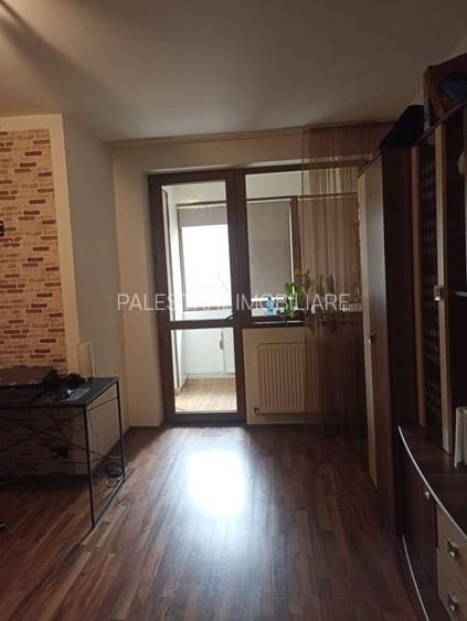 Garsoniera renovata,mobilata-utilata,parcare,71000 Euro - 2