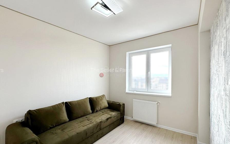 Structura Generoasa Zona Coresi Mall - 12