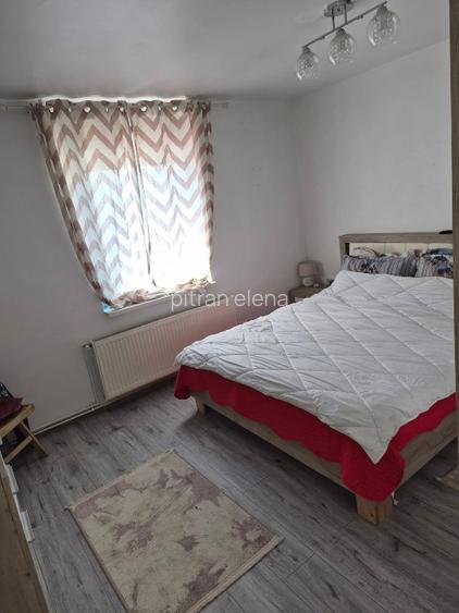 Vilă 4 camere de vânzare in orasul Techirghiol. Casa este compusă din P+1 . La p - 11