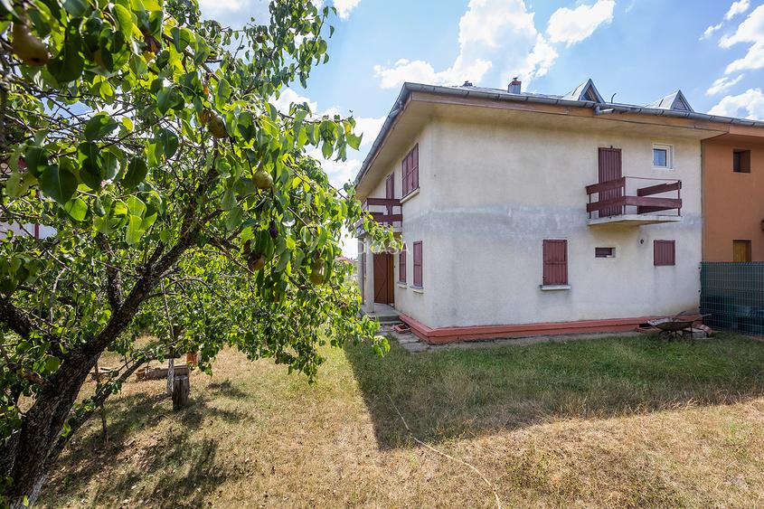 Locație rară: casă între pădure și apă, perfectă pentru un proiect de suflet - 36