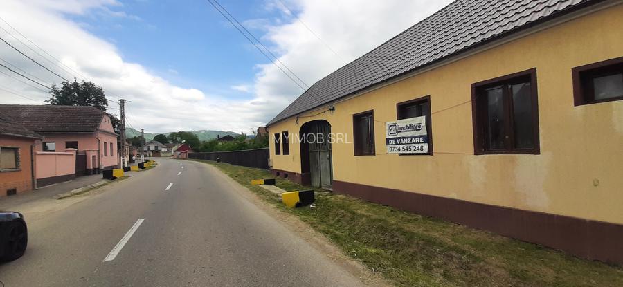 Crizbav Imobil 9 camere cu 9 bai , teren 1500mp , ideal pensiune - 5