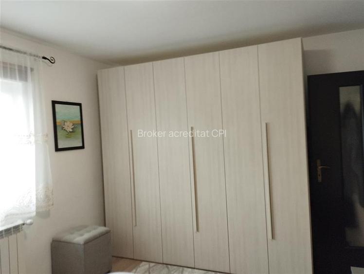 Com. Negri, Casa  , 1000mp teren - 2