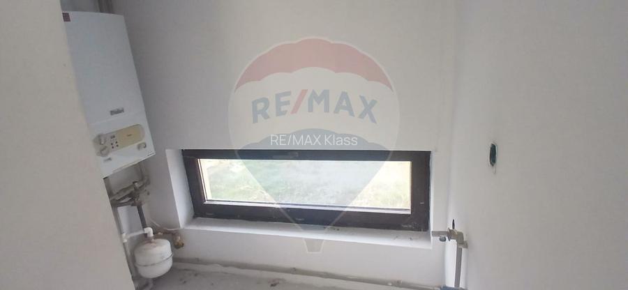 Casa individuala 4 camere cu teren 454 mp cartier privat Crevedia - 14