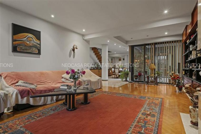 VILA CU SPATII GENEROASE IN DOROBANTI CU LIVING DE 75 MP SI TERASE DE 100 MP - 2