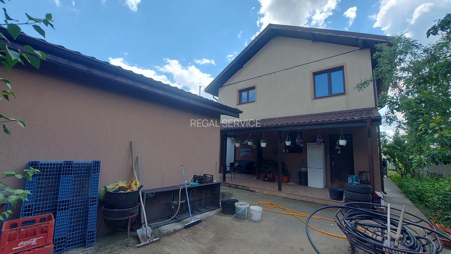 Vanzare vila pretabila pentru 2 familii in com BERCENI. jud.ILFOV - 2