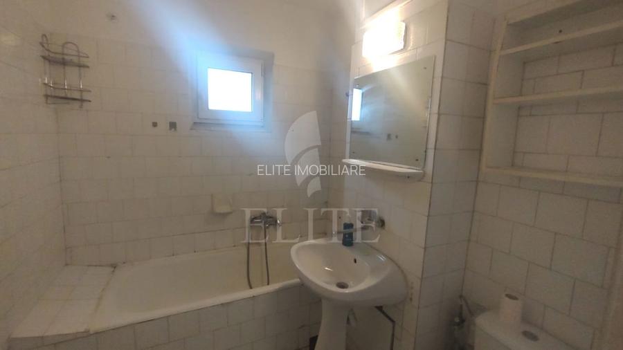 Apartament 2 camere în zona STRAZII AUREL VLAICU