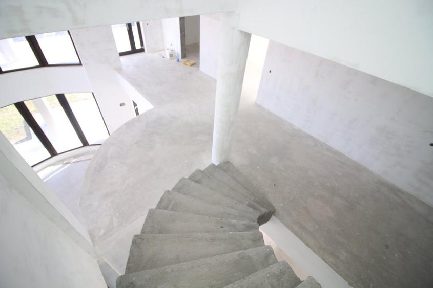 Vila Vanatori, DN 26, 400MP
