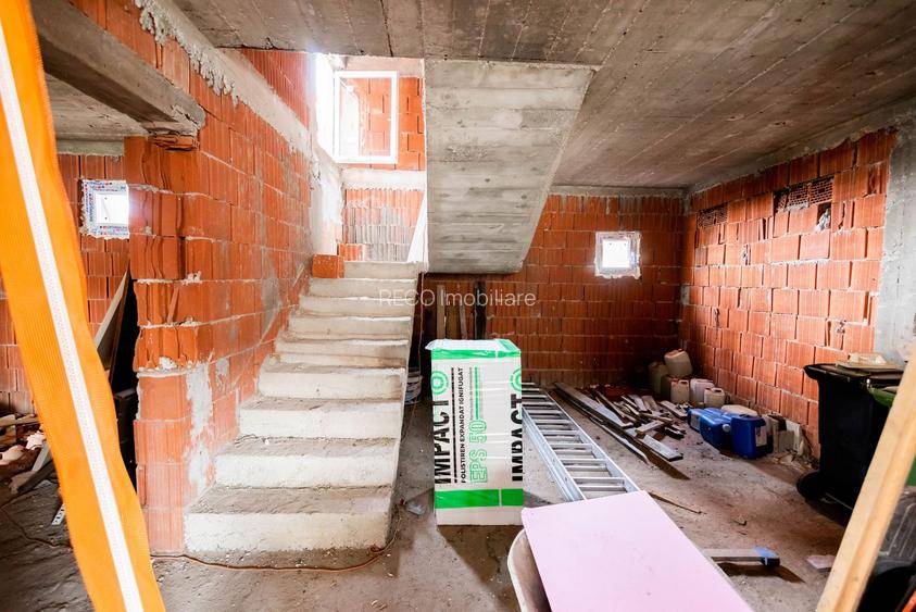 Casa P+M la rosu Haieu - 8