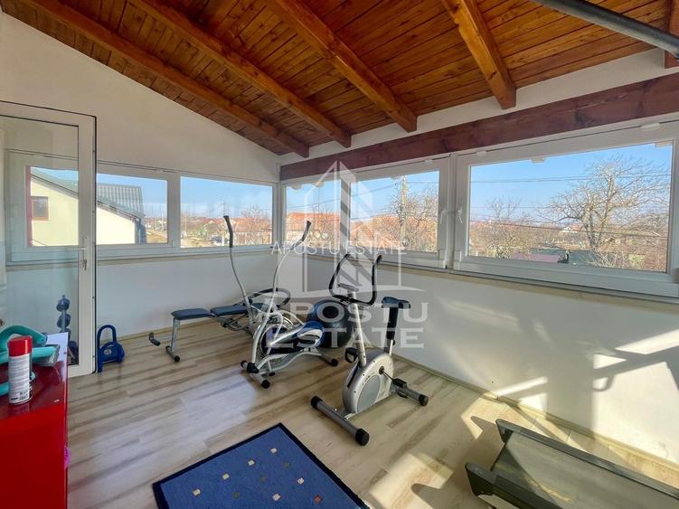 Vila cu terasa si piscina in Zadareni - 36