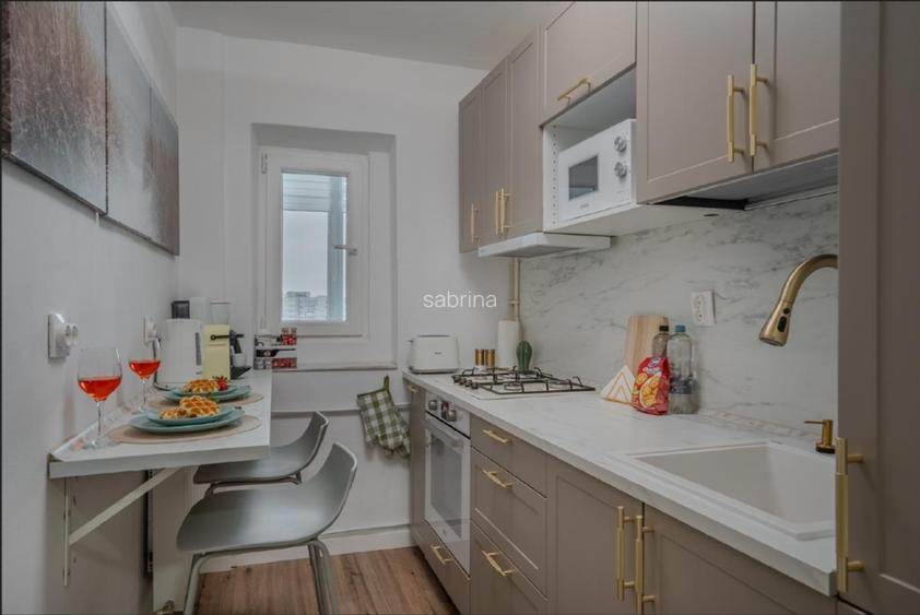 Garsonieră BANU MANTA la cheie, complet renovată - DIRECT PROPIETAR - 2