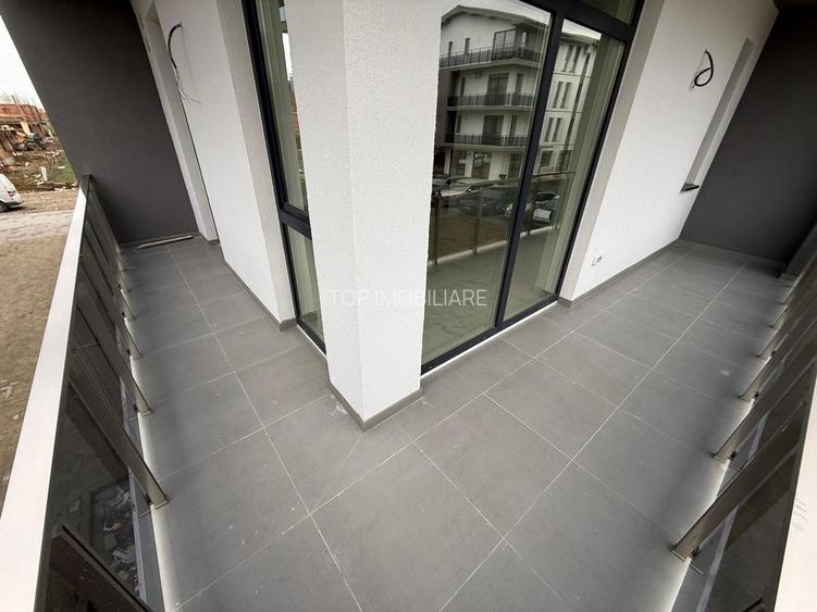 Apartament modern, prima închiriere, complet nou balcon generos - 10