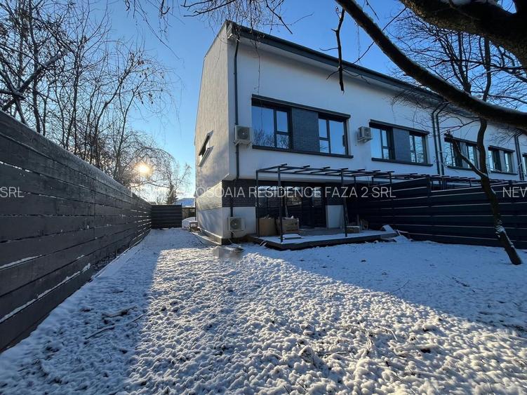 Complex vile înșiruite, acces statia CFR Parc Mogosoaia - 27