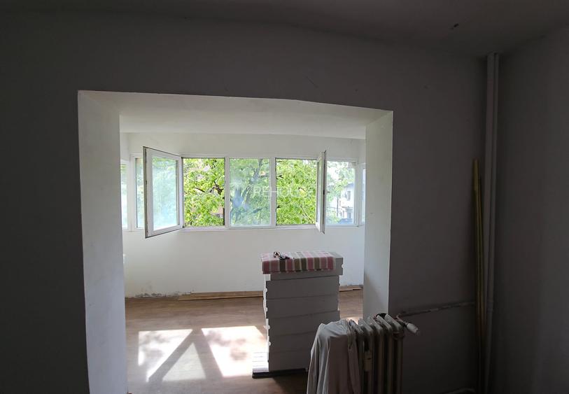 Lacul Tei stradal, vis-a-vis Parcul Circului, 2 balcoane, 75mp, - 4