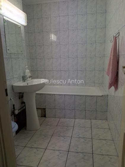 Vand apartament spatios, 3 camere, decomandat, 2 bai, pret 1.575 euro/mp. - 8