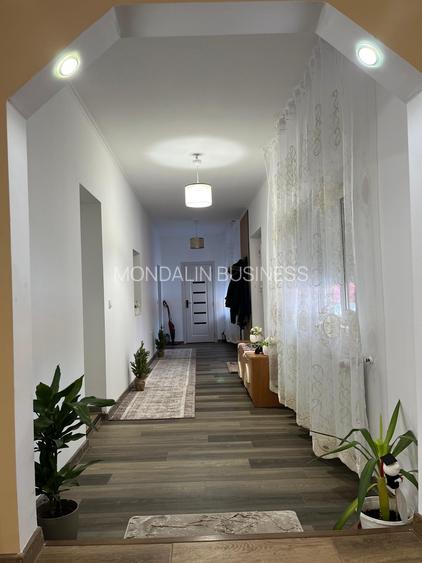 Casă 5 camere, 7700 mp teren ,Comuna Ineu. - 16