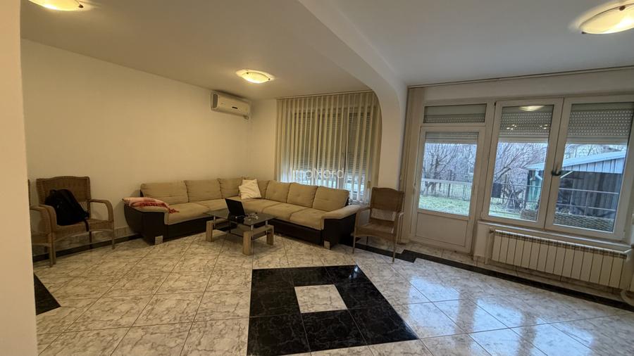 Vila individuala de inchiriat in Pipera – Drumul Potcoavei | 6 camere  - 4