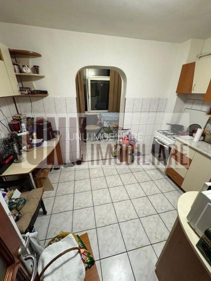 Etaj 2 Ap 3 Camere Decomandat 77mp zona Nicolina - 2