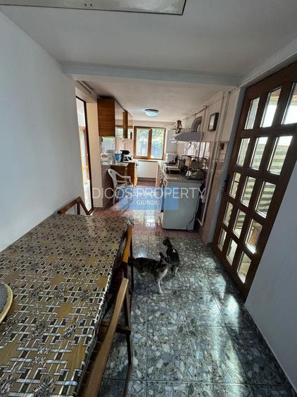 Casă cu 4 camere de vânzare – Str. I. C. Brătianu - 3