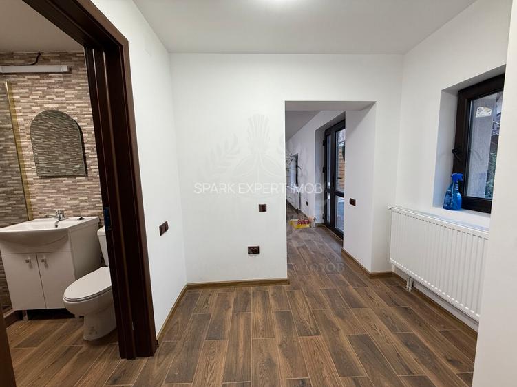 Casa noua de inchiriat, curte (zona relaxare), zona AFI Ploiesti - 11