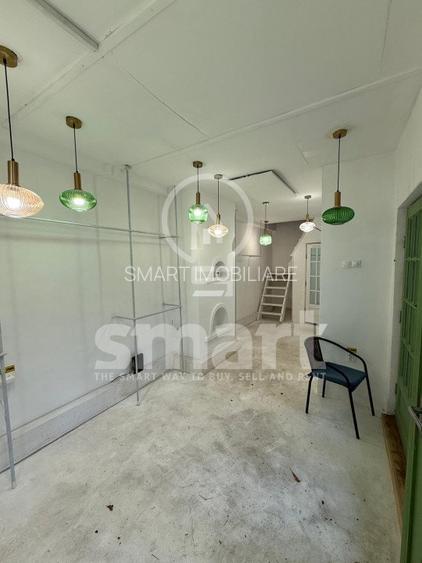 Casa in centrul istoric cu spatiu comercial si parcare proprie Zona 0 - 9