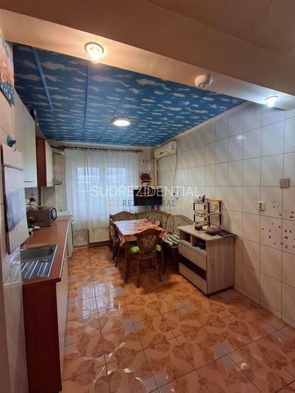 Apartament 4 camere, etaj 4/10, stradal Sos.Berceni, Sector 4 - 13