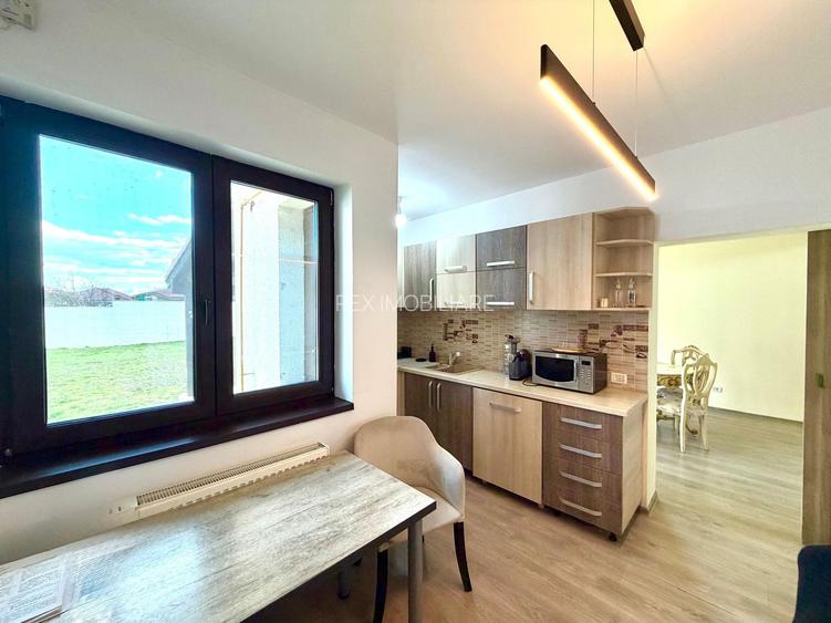 1100 e/ mp - Casa individuala  - 700 mp teren - la asfalt - Sacalaz - 4