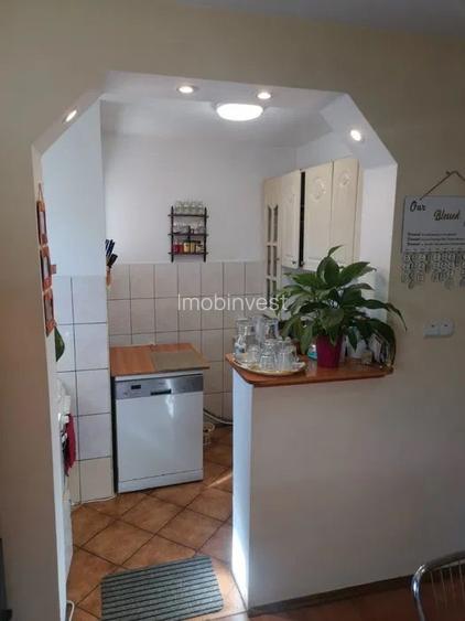 De vanzare casa curte comuna la etaj 5 camera sup.128mp + 1 familie zona Piata A - 3