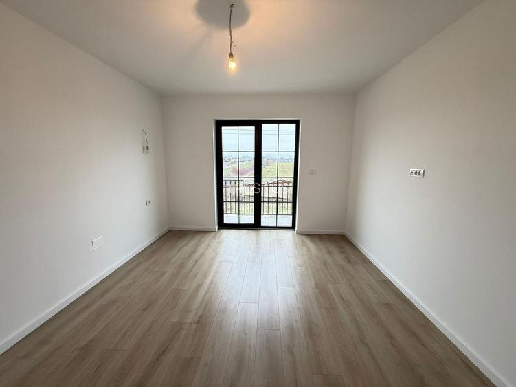 COMISION 0% | Duplex despartit prin camera tehnica | 86.8 mp utili | - 7